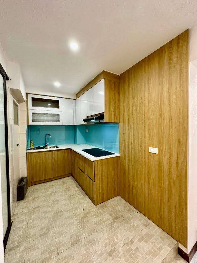BÁN NHÀ TT TẦNG 2, 70M², TÂN MAI, HOÀNG MAI - GIÁ CHỈ 2 TỶ X - SỔ ĐỎ CHÍNH CHỦ - Ảnh 2